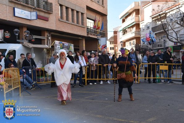 Domingo Piñata Carnaval 2024-01-Mascaras Mayores-Fuente imagen Area Comunicación Ayuntamiento de Miguelturra-029