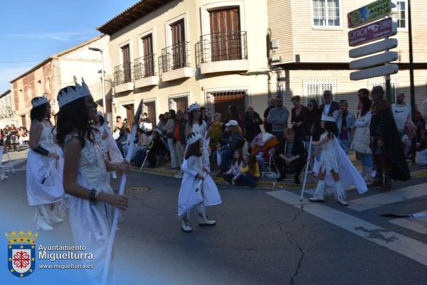 Domingo Piñata Carnaval 2024-06-Los Tardios-Fuente imagen Area Comunicación Ayuntamiento de Miguelturra-004