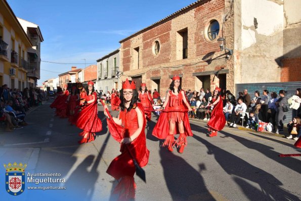 Domingo Piñata Carnaval 2024-06-Los Tardios-Fuente imagen Area Comunicación Ayuntamiento de Miguelturra-022