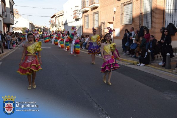 Domingo Piñata Carnaval 2024-07-El Puntillo-Fuente imagen Area Comunicación Ayuntamiento de Miguelturra-003