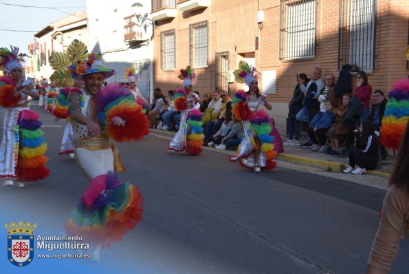 Domingo Piñata Carnaval 2024-07-El Puntillo-Fuente imagen Area Comunicación Ayuntamiento de Miguelturra-005