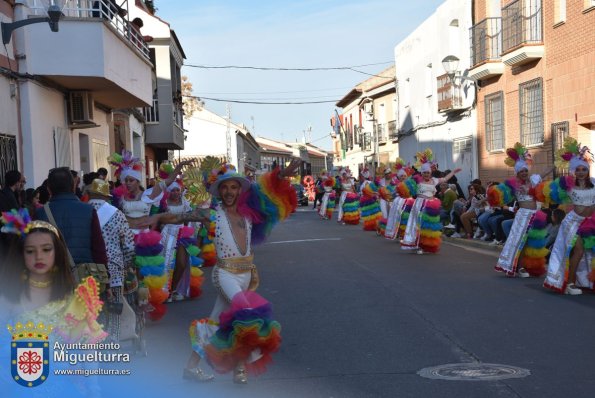 Domingo Piñata Carnaval 2024-07-El Puntillo-Fuente imagen Area Comunicación Ayuntamiento de Miguelturra-007