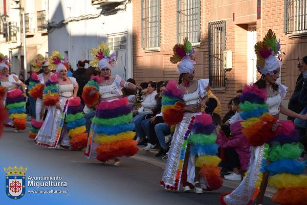 Domingo Piñata Carnaval 2024-07-El Puntillo-Fuente imagen Area Comunicación Ayuntamiento de Miguelturra-009