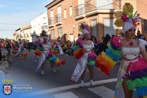 Domingo Piñata Carnaval 2024-07-El Puntillo-Fuente imagen Area Comunicación Ayuntamiento de Miguelturra-017