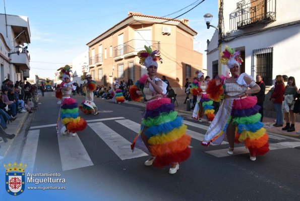 Domingo Piñata Carnaval 2024-07-El Puntillo-Fuente imagen Area Comunicación Ayuntamiento de Miguelturra-024