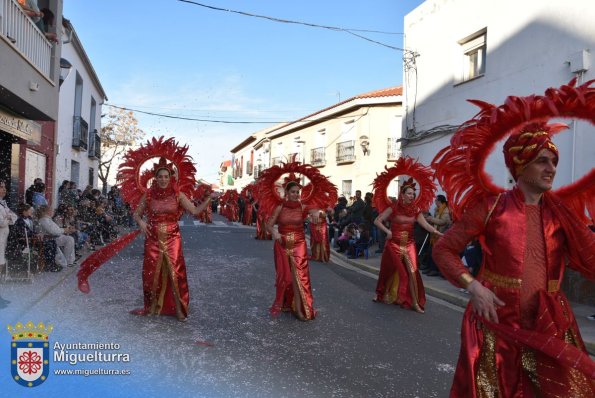 Domingo Piñata Carnaval 2024-08-Los Rocheros-Fuente imagen Area Comunicación Ayuntamiento de Miguelturra-015