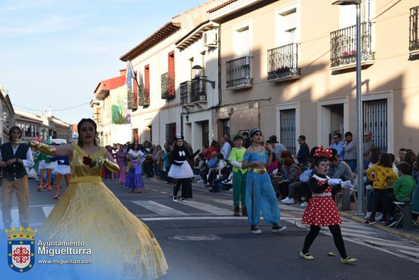 Domingo Piñata Carnaval 2024-09-Herederos Loquilandia-Fuente imagen Area Comunicación Ayuntamiento de Miguelturra-009