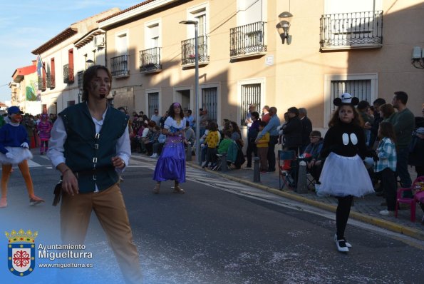 Domingo Piñata Carnaval 2024-09-Herederos Loquilandia-Fuente imagen Area Comunicación Ayuntamiento de Miguelturra-011