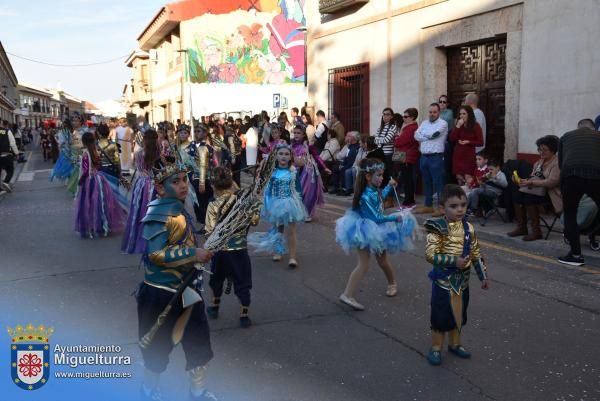 Domingo Piñata Carnaval 2024-10-Asociacion Purpurina-Fuente imagen Area Comunicación Ayuntamiento de Miguelturra-002