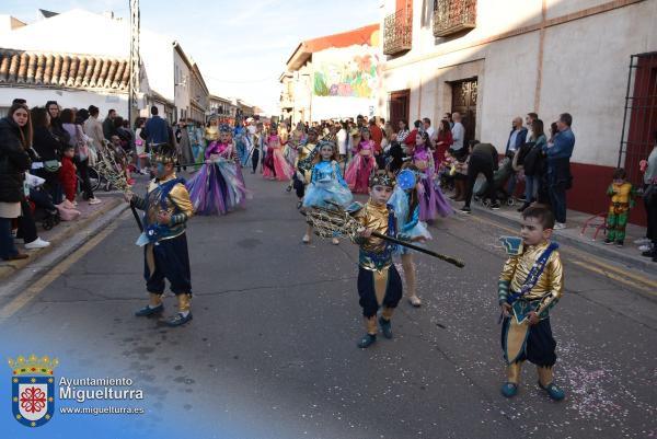 Domingo Piñata Carnaval 2024-10-Asociacion Purpurina-Fuente imagen Area Comunicación Ayuntamiento de Miguelturra-004