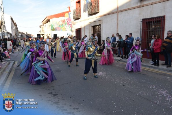 Domingo Piñata Carnaval 2024-10-Asociacion Purpurina-Fuente imagen Area Comunicación Ayuntamiento de Miguelturra-008