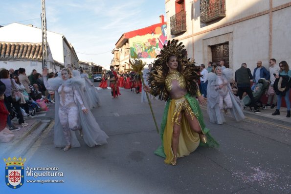 Domingo Piñata Carnaval 2024-10-Asociacion Purpurina-Fuente imagen Area Comunicación Ayuntamiento de Miguelturra-011