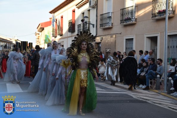 Domingo Piñata Carnaval 2024-10-Asociacion Purpurina-Fuente imagen Area Comunicación Ayuntamiento de Miguelturra-020