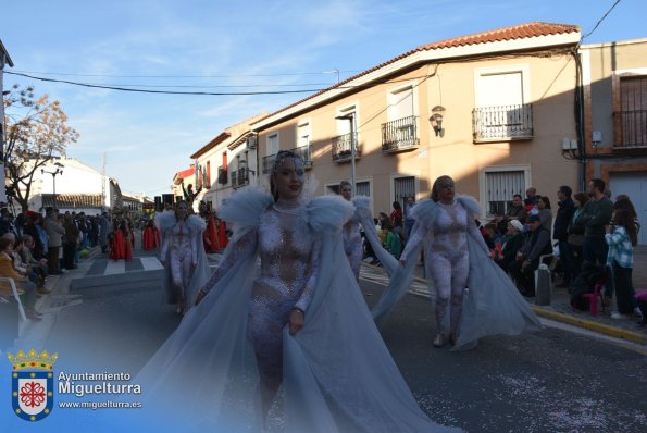 Domingo Piñata Carnaval 2024-10-Asociacion Purpurina-Fuente imagen Area Comunicación Ayuntamiento de Miguelturra-022