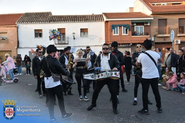 Domingo Piñata Carnaval 2024-15-El Alhiguí-Fuente imagen Area Comunicación Ayuntamiento de Miguelturra-008