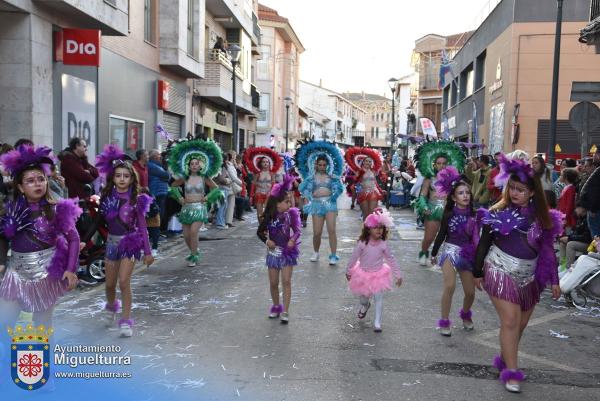 Domingo Piñata Carnaval 2024-18-Peña Revelacion-Fuente imagen Area Comunicación Ayuntamiento de Miguelturra-006