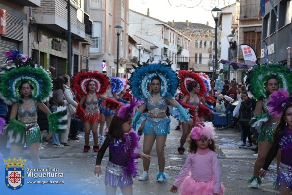 Domingo Piñata Carnaval 2024-18-Peña Revelacion-Fuente imagen Area Comunicación Ayuntamiento de Miguelturra-007