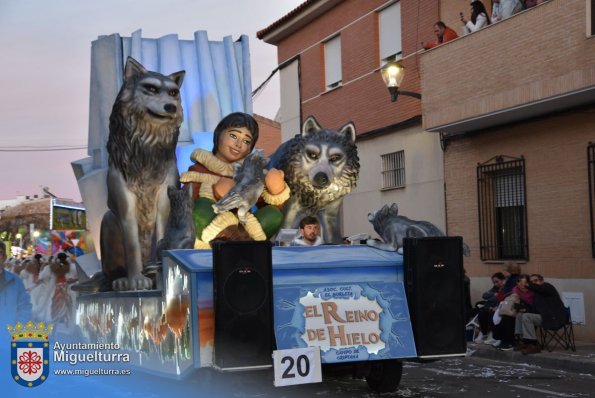 Domingo Piñata Carnaval 2024-20-El Burleta-Fuente imagen Area Comunicación Ayuntamiento de Miguelturra-008