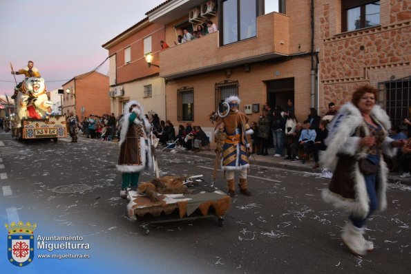 Domingo Piñata Carnaval 2024-20-El Burleta-Fuente imagen Area Comunicación Ayuntamiento de Miguelturra-019