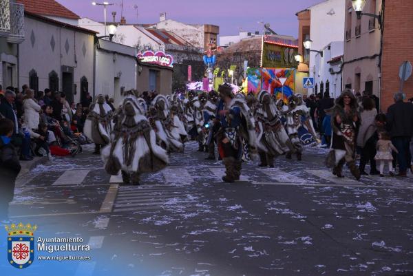 Domingo Piñata Carnaval 2024-20-El Burleta-Fuente imagen Area Comunicación Ayuntamiento de Miguelturra-022