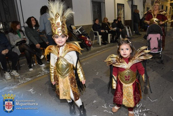 Domingo Piñata Carnaval 2024-22-Peña el Pilar-Fuente imagen Area Comunicación Ayuntamiento de Miguelturra-010