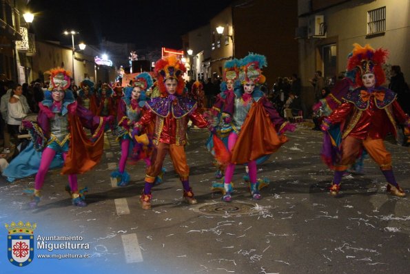 Domingo Piñata Carnaval 2024-23-Arcoiris-Fuente imagen Area Comunicación Ayuntamiento de Miguelturra-004