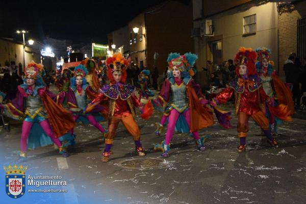 Domingo Piñata Carnaval 2024-23-Arcoiris-Fuente imagen Area Comunicación Ayuntamiento de Miguelturra-008