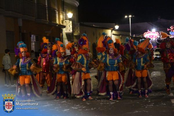 Domingo Piñata Carnaval 2024-23-Arcoiris-Fuente imagen Area Comunicación Ayuntamiento de Miguelturra-013