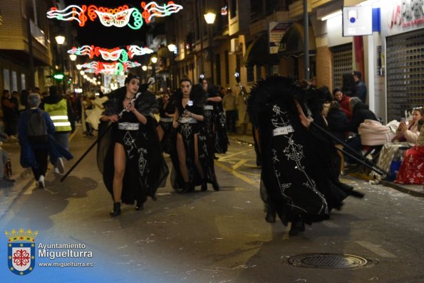 Domingo Piñata Carnaval 2024-30-Los Tunantes-Fuente imagen Area Comunicación Ayuntamiento de Miguelturra-024