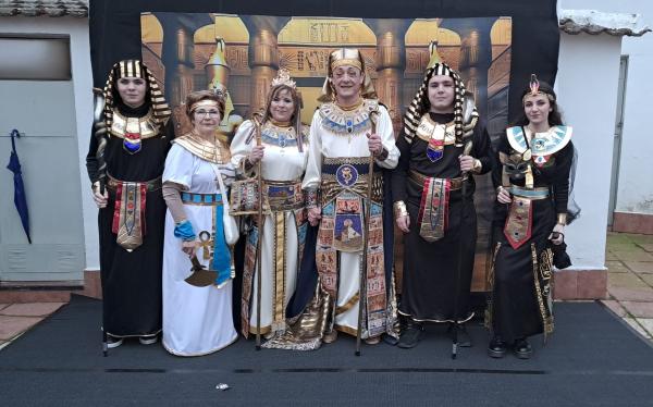 recogida mascaras mayores carnaval miguelturra 2025-01