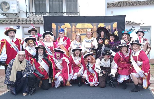 recogida mascaras mayores carnaval miguelturra 2025-05