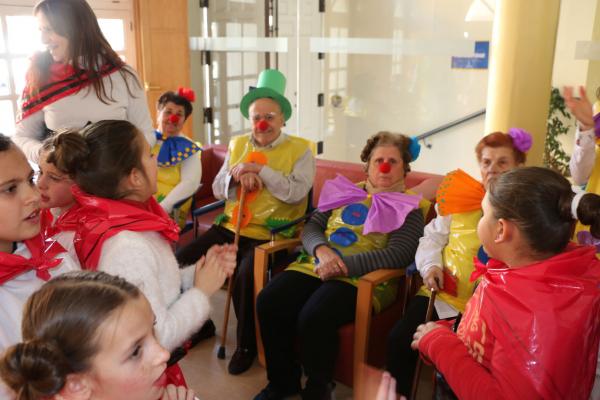 Celebracion del Carnaval en el Centro de Dia de Miguelturra-febrero 2015-fuente Area Comunicacion Municipal-07