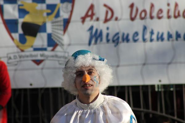 Voley enmascarado del Carnaval Miguelturra 2015-2015-02-13-fuente Area de Deportes - 06