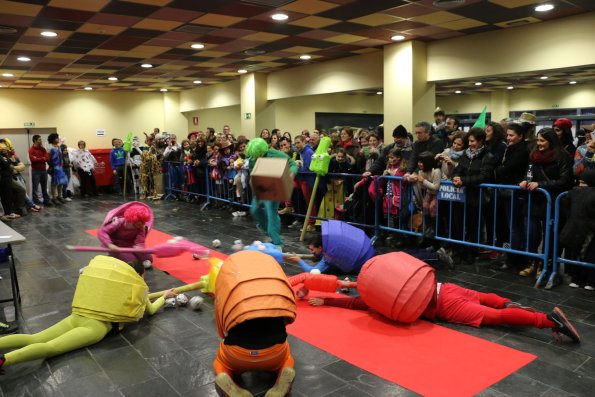 Concurso de Trajes Reciclados Carnaval 2015-fuente Area Comunicacion Municipal-072