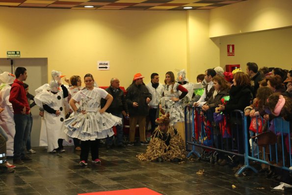 Concurso de Trajes Reciclados Carnaval 2015-fuente Area Comunicacion Municipal-099