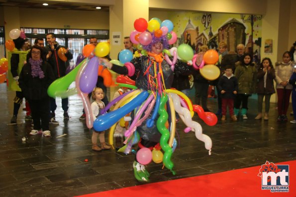 Concurso Trajes Reciclados Carnaval 2017-Fuente imagen Area Comunicacion Ayuntamiento Miguelturra-041