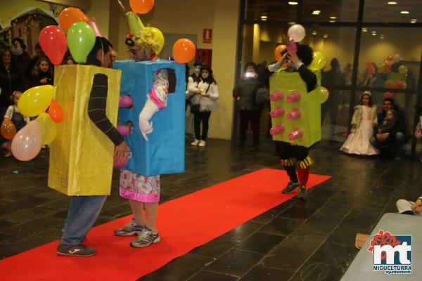 Concurso Trajes Reciclados Carnaval 2017-Fuente imagen Area Comunicacion Ayuntamiento Miguelturra-063