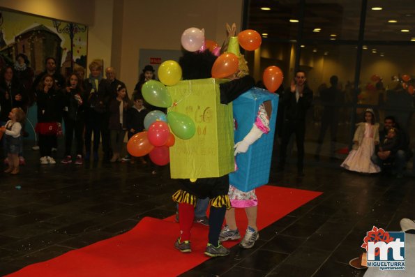 Concurso Trajes Reciclados Carnaval 2017-Fuente imagen Area Comunicacion Ayuntamiento Miguelturra-068