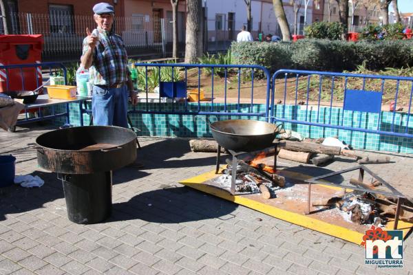 Comida en el Parque Doctor Fleming-domingo-Carnaval 2018-Fuente imagen Area Comunicacion Ayuntamiento Miguelturra-003