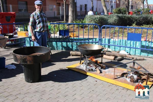 Comida en el Parque Doctor Fleming-domingo-Carnaval 2018-Fuente imagen Area Comunicacion Ayuntamiento Miguelturra-004