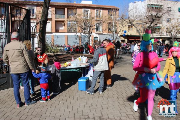 Comida en el Parque Doctor Fleming-domingo-Carnaval 2018-Fuente imagen Area Comunicacion Ayuntamiento Miguelturra-007