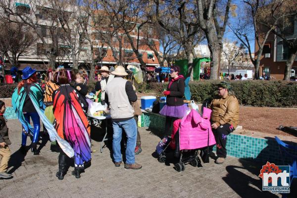 Comida en el Parque Doctor Fleming-domingo-Carnaval 2018-Fuente imagen Area Comunicacion Ayuntamiento Miguelturra-008