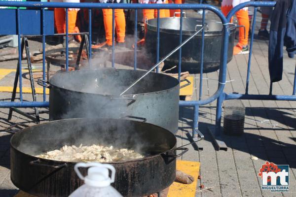 Comida en el Parque Doctor Fleming-domingo-Carnaval 2018-Fuente imagen Area Comunicacion Ayuntamiento Miguelturra-025