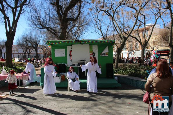 Comida en el Parque Doctor Fleming-domingo-Carnaval 2018-Fuente imagen Area Comunicacion Ayuntamiento Miguelturra-040