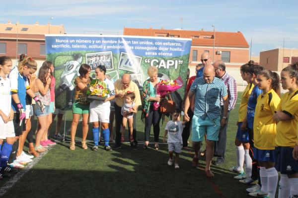 Trofeo Futbol Femenino Villa Miguelturra Homenaje a Pilar Leon Diaz-2014-09-14-fuente Area de Deportes-039