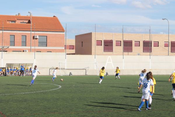 Trofeo Futbol Femenino Villa Miguelturra Homenaje a Pilar Leon Diaz-2014-09-14-fuente Area de Deportes-060