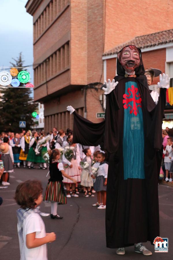 Ofrenda Floral - Pregon - Reina y Damas Fiestas-2015-09-07-fuente Area de Comunicación Municipal-010