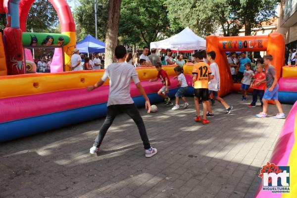 Hinchables en el doctor Fleming - Ferias y Fiestas 2018-Fuente imagen Area Comunicacion Ayuntamiento Miguelturra-004
