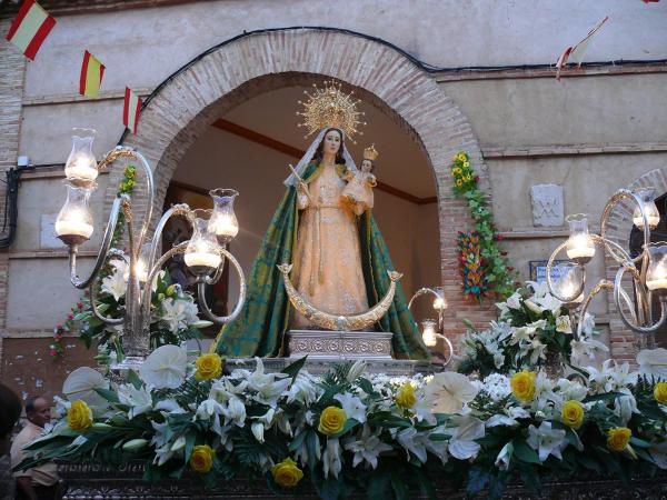 Procesion Virgen de la Salud - fiestas del Barrio Oriente-2013-07-21-fuente Area Comunicacion Municipal-007