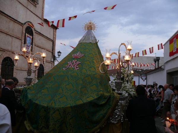 Procesion Virgen de la Salud - fiestas del Barrio Oriente-2013-07-21-fuente Area Comunicacion Municipal-010